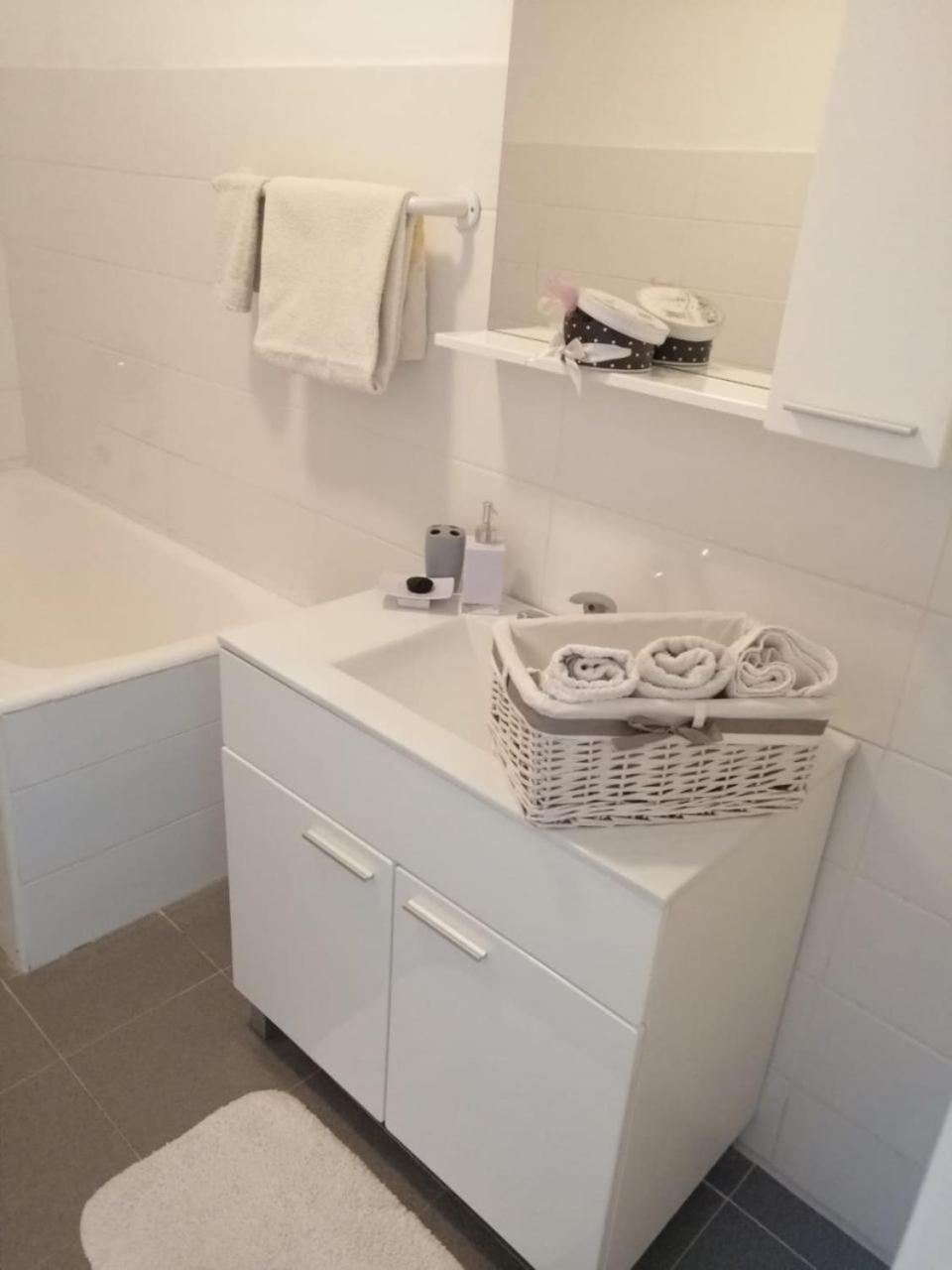 Apts Anka- comfortable&affordable Marina Eksteriør billede